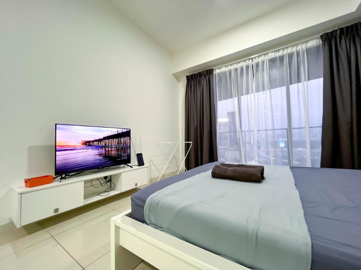 Continew Residences Trx Lux Pool View Kuala Lumpur Exterior photo